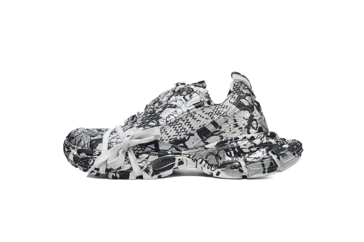 Balenciaga  men's shoes Track 3XL Sneaker – Low-Top Chunky Sole runners Black and White