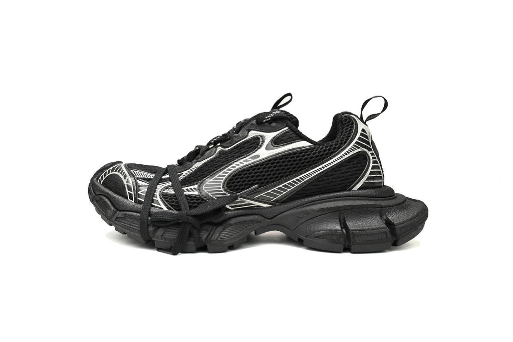 Balenciaga 3XL men's shoes Track Sneaker – Low-Top Chunky Sole  balenciaga runners  Black and White