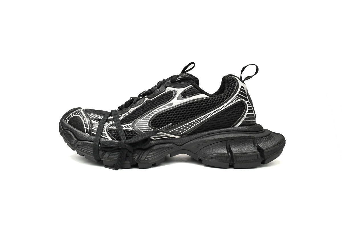 Balenciaga 3XL men's shoes Track Sneaker – Low-Top Chunky Sole  balenciaga runners  Black and White