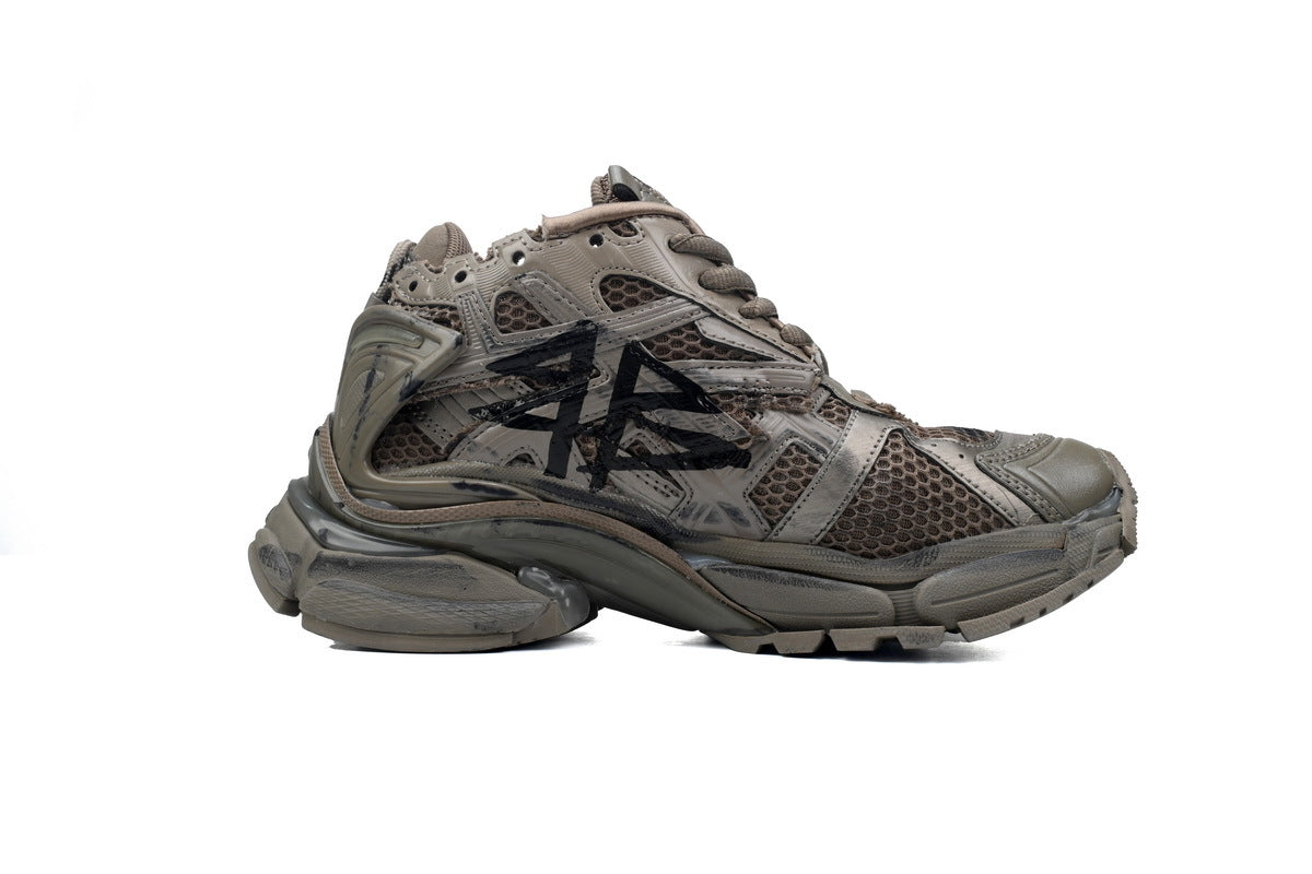 Balenciaga men's shoes Track Runner Sneaker – Distressed Low-Top balenciaga runners black