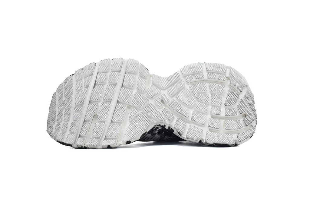 Balenciaga  men's shoes Track 3XL Sneaker – Low-Top Chunky Sole runners Black and White