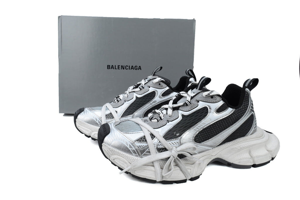 Balenciaga 3XL men's shoes Track  Sneaker – Low-Top Chunky Sole balenciaga runners Black and White
