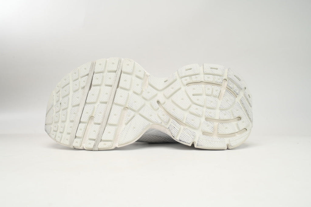 Balenciaga 3XL men's shoes Track Sneaker – Low-Top Chunky Sole balenciaga runners  White