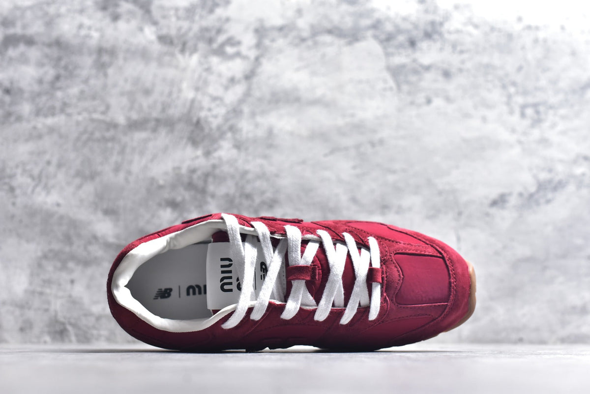 New Balance 530 Women's & Men's Burgundy Red Low-Profile Retro Sneakers
