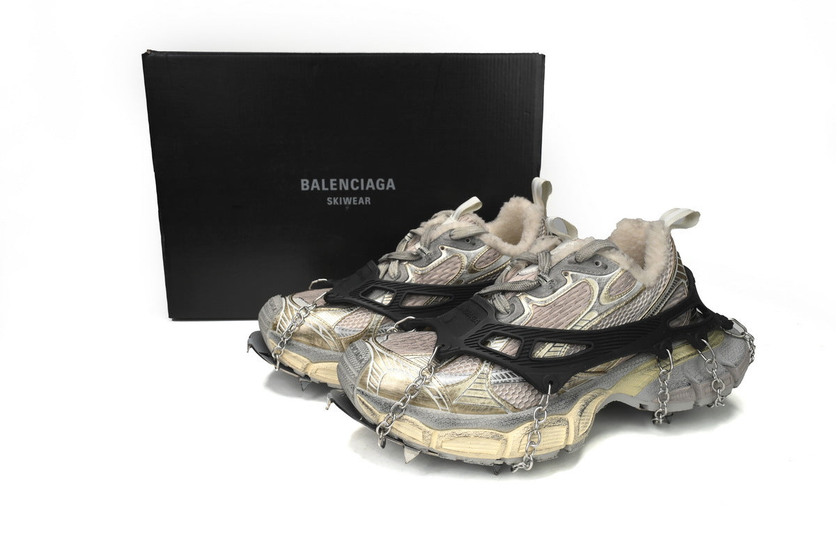 Balenciaga 3XL men's shoes Track Sneaker – Low-Top Chunky Sole balenciaga runners Golden Champagne