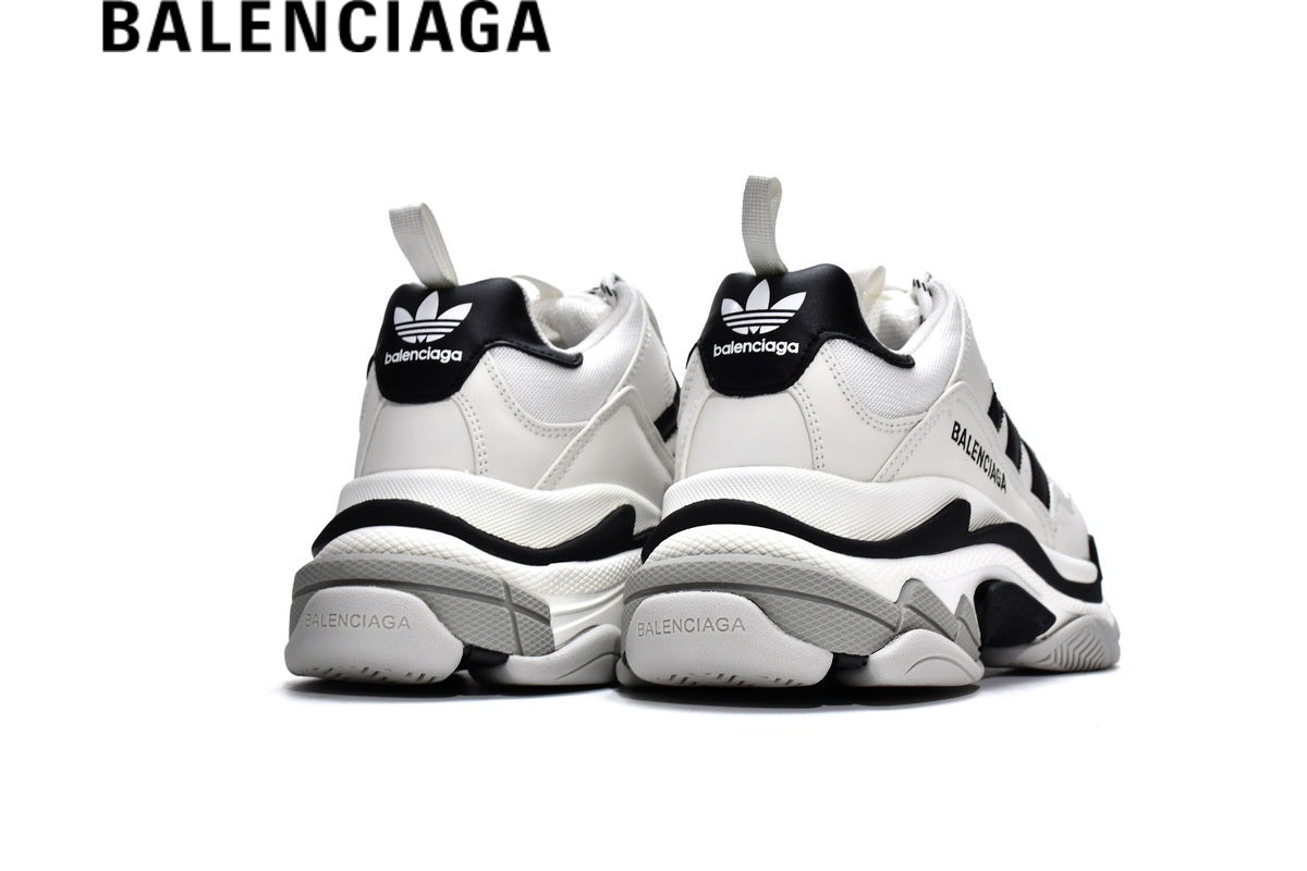 Balenciaga Triple S men's shoes  women sneakers in White and Black
