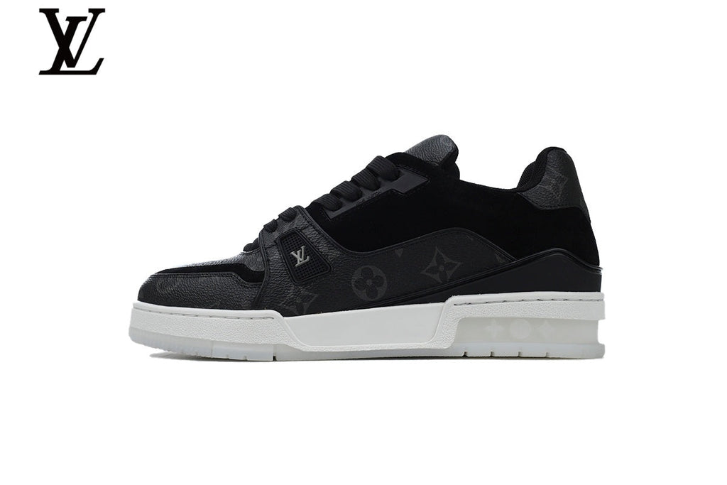 Louis Vuitton Trainer shoes for man  women Sneaker – Black Monogram