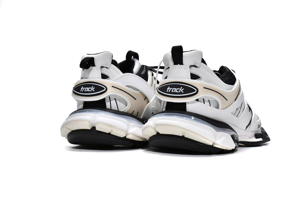 Balenciaga men's shoes Track Sneaker  balenciaga runners  black and White