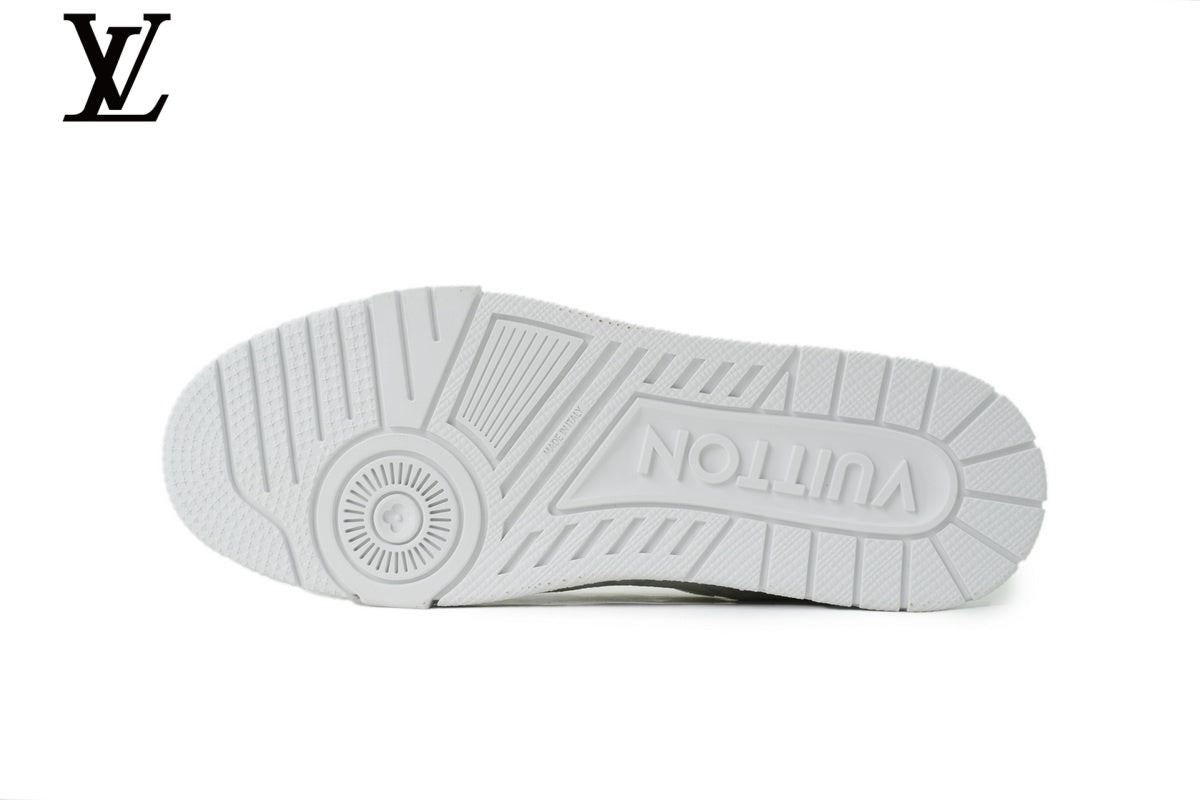 Louis Vuitton Trainer  shoes for man  women Sneaker – White Monogram