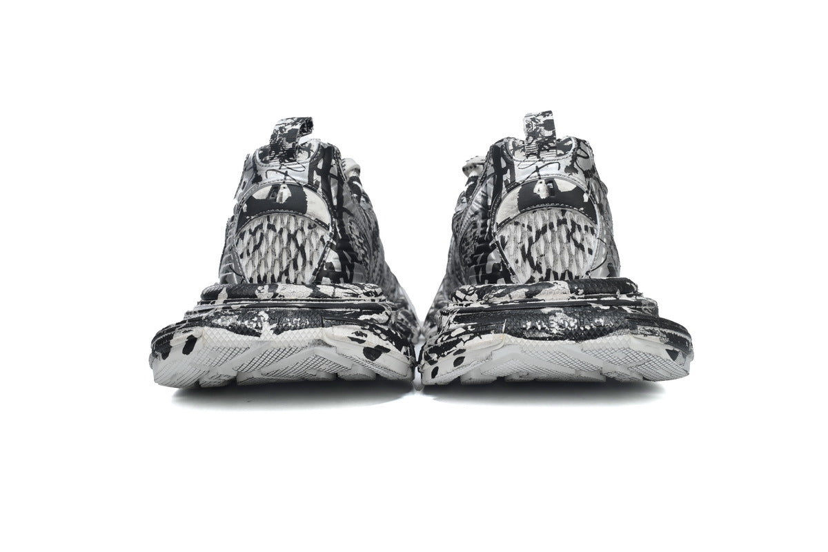 Balenciaga  men's shoes Track 3XL Sneaker – Low-Top Chunky Sole runners Black and White