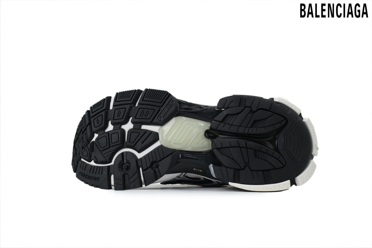 Balenciaga Runner men's shoes  women sneakers – Black & White