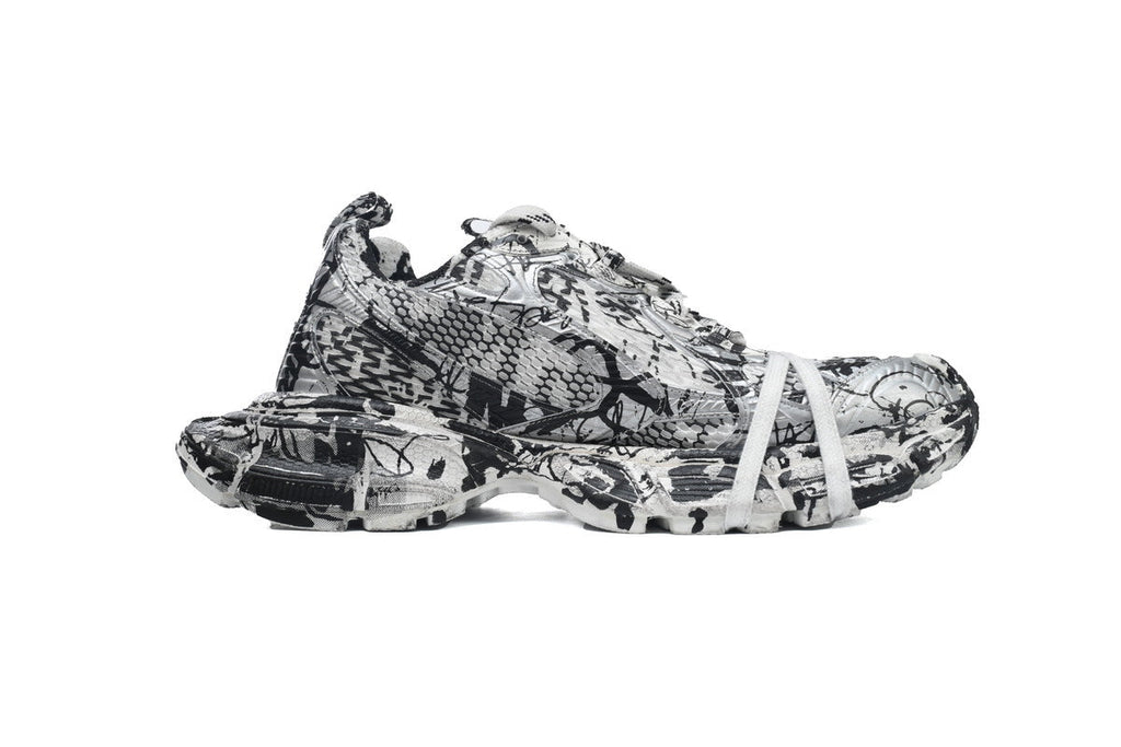 Balenciaga  men's shoes Track 3XL Sneaker – Low-Top Chunky Sole runners Black and White