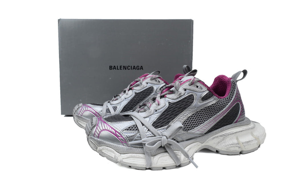 Balenciaga 3XL men's shoes Track Sneaker – Low-Top Chunky Sole  balenciaga runners