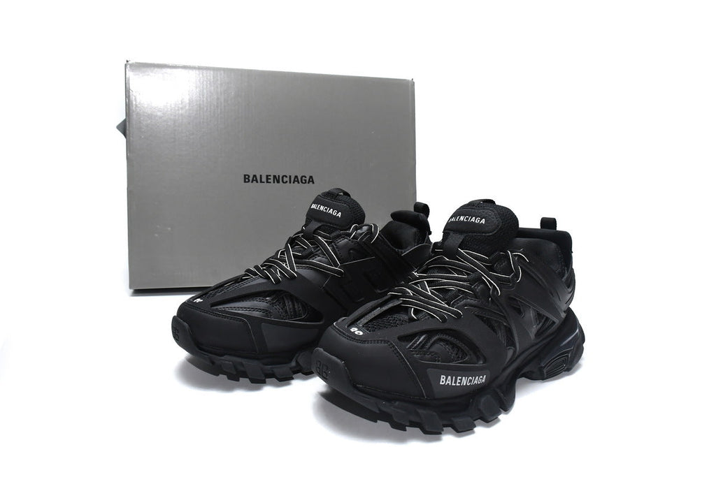 balenciaga men's shoes Track Sneakers  balenciaga runners black