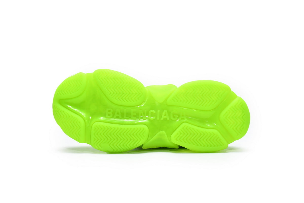 Balenciaga men's shoes Track Triple S Clear Sole Sneakers balenciaga runners Light green