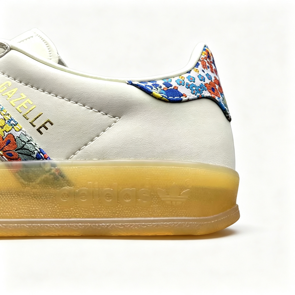 adidas samba  women's shoes  men's samba sneakers adidas samba Off-White Floral Print / Gum