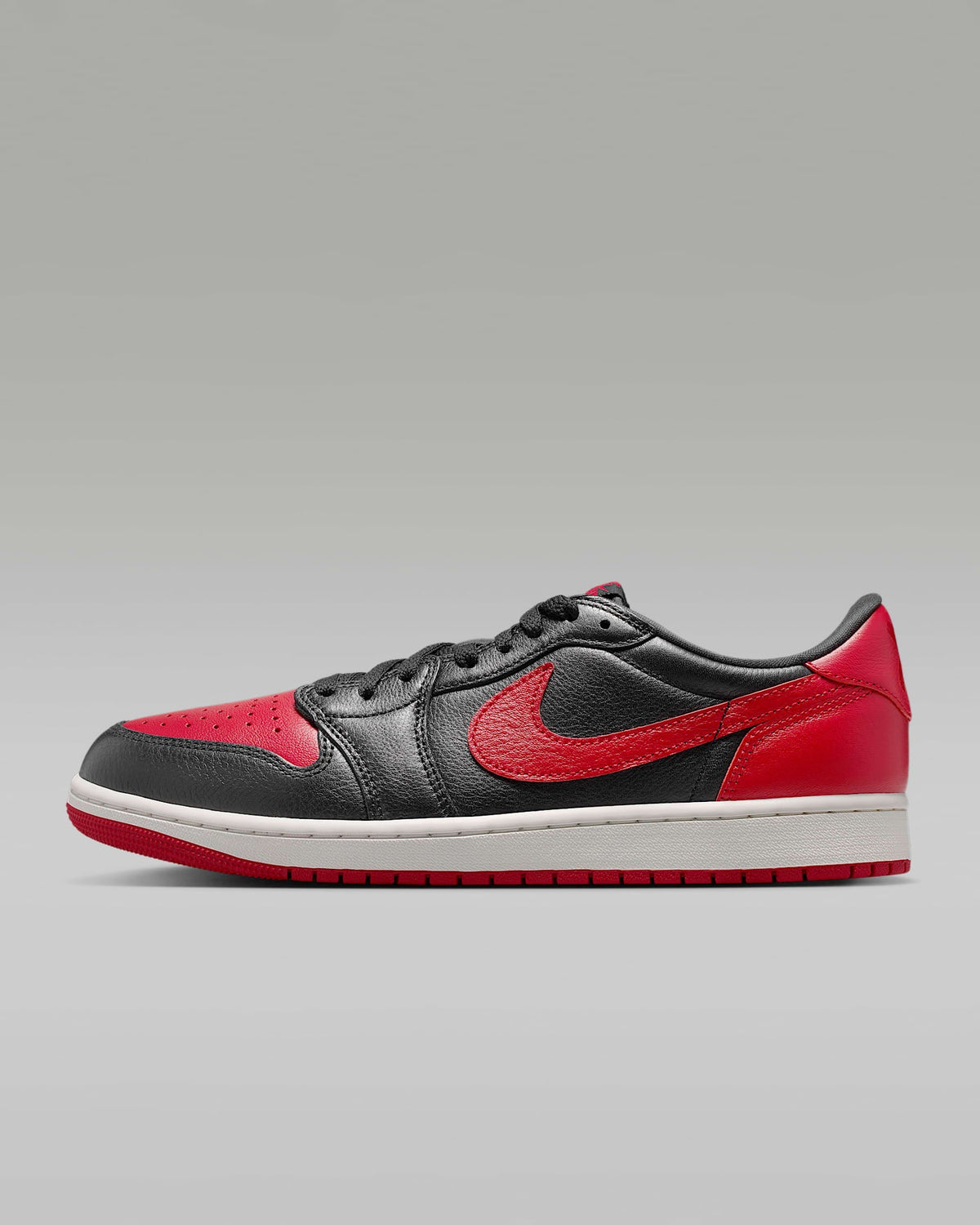 nike mens low top shoes Air Jordan 1 Retro Low OG "Banned" Black and Varsity Red Sneakers