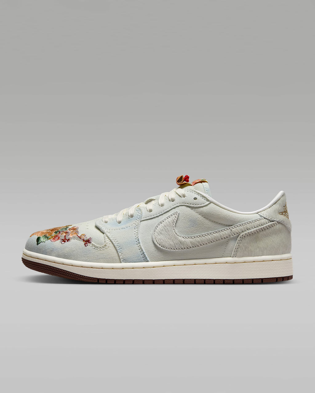 nike mens low top shoes Air Jordan 1 Low OG Light Denim Floral Embroidery Sneakers