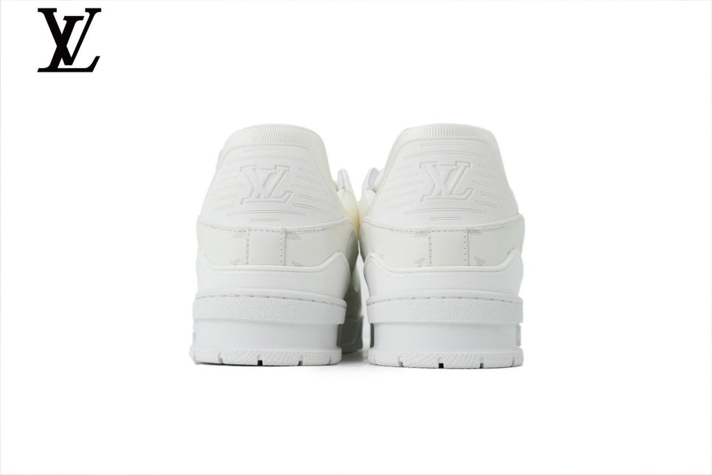 Louis Vuitton Trainer  shoes for man  women Sneaker – White Monogram