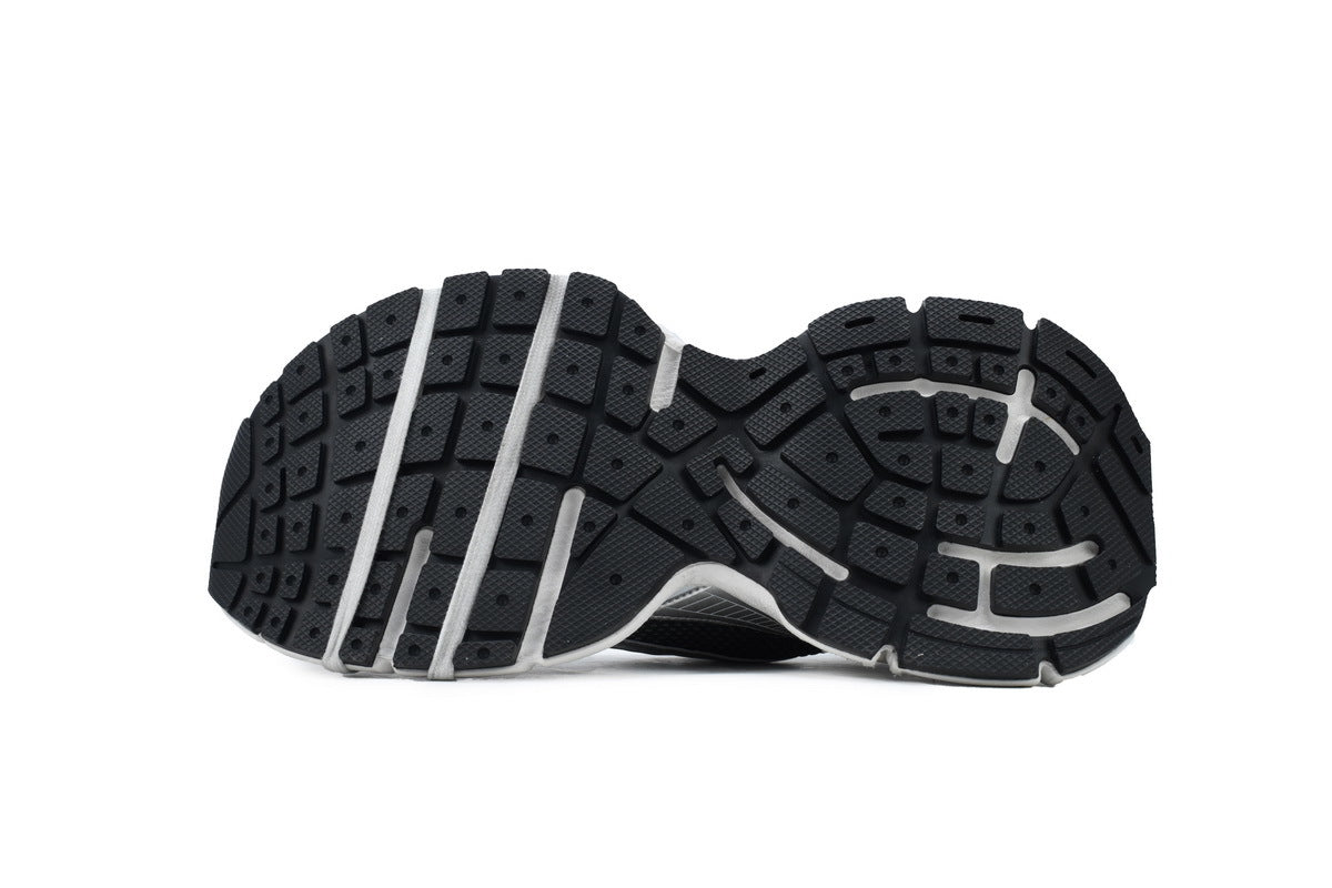 Balenciaga 3XL men's shoes Track  Sneaker – Low-Top Chunky Sole balenciaga runners Black and White
