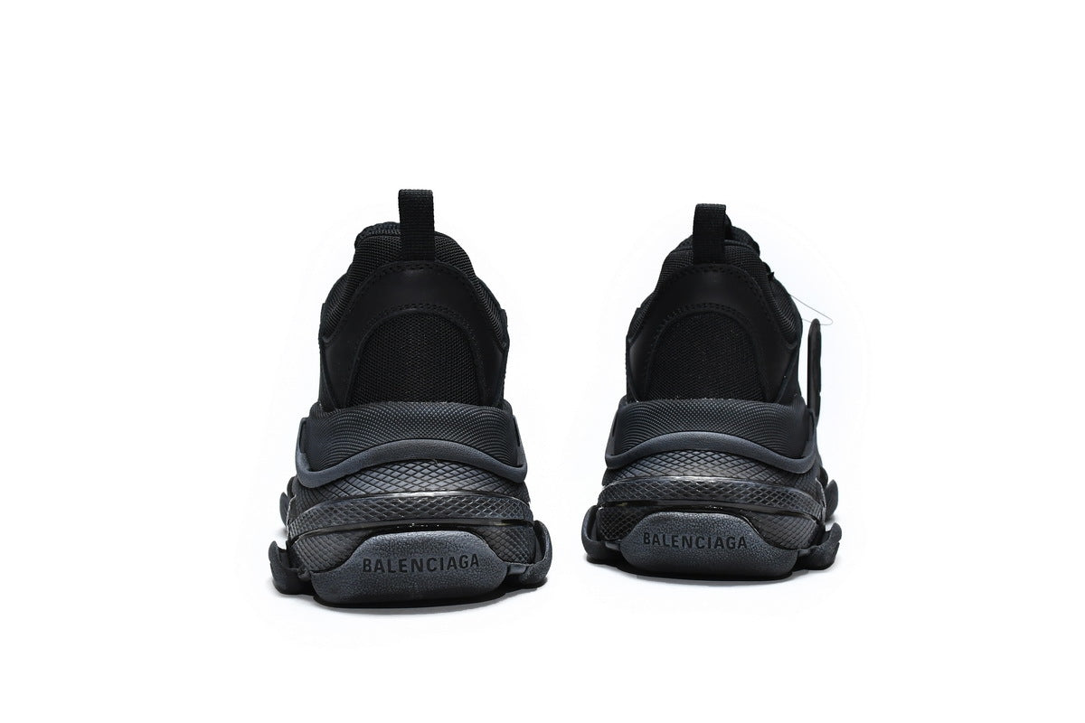 Balenciaga men's shoes Track Triple S Clear Sole Sneakers  balenciaga runners black