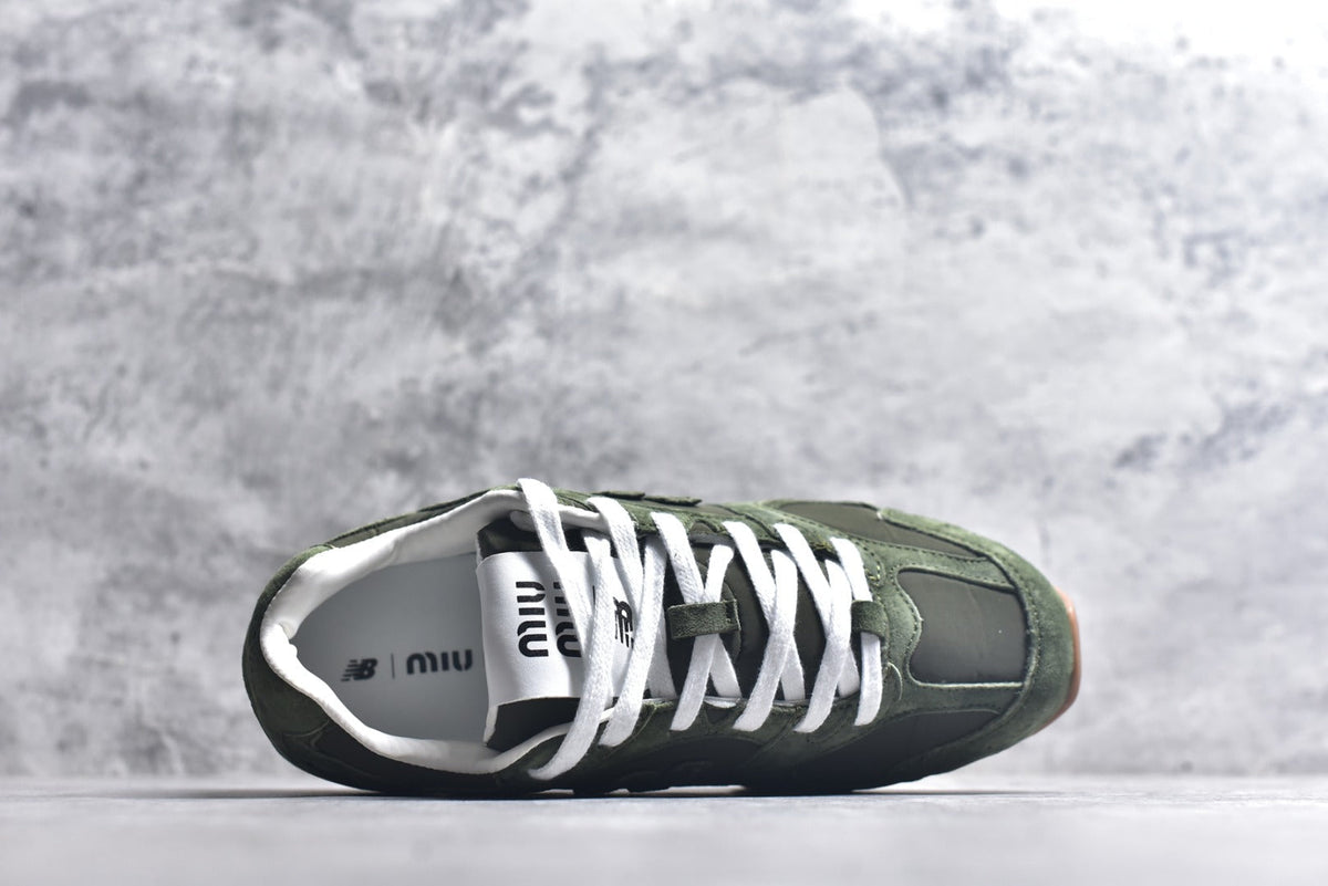 New Balance Women's & Men's Olive Green Low-Profile Retro Sneakers