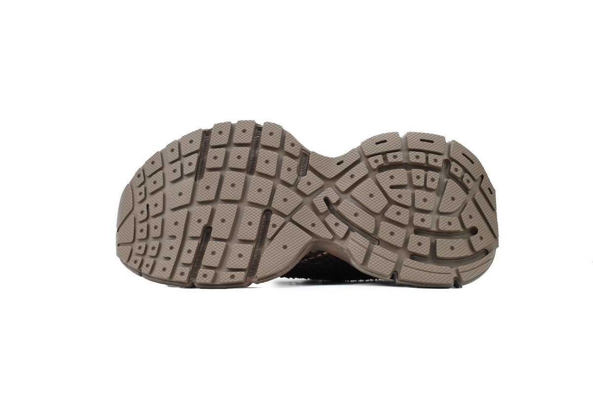 Balenciaga 3XL men's shoes Track Sneaker – Low-Top Chunky Sole  balenciaga runners