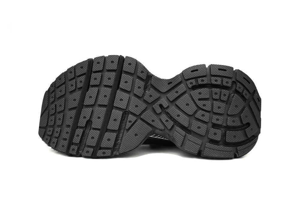 Balenciaga 3XL men's shoes Track Sneaker – Low-Top Chunky Sole  balenciaga runners  Black and White
