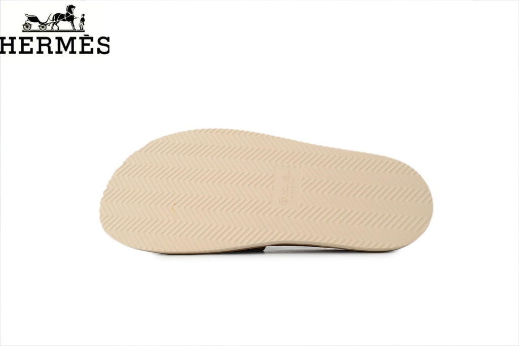 Hermès Chestnut Brown Suede Single-Band Slide Sandal