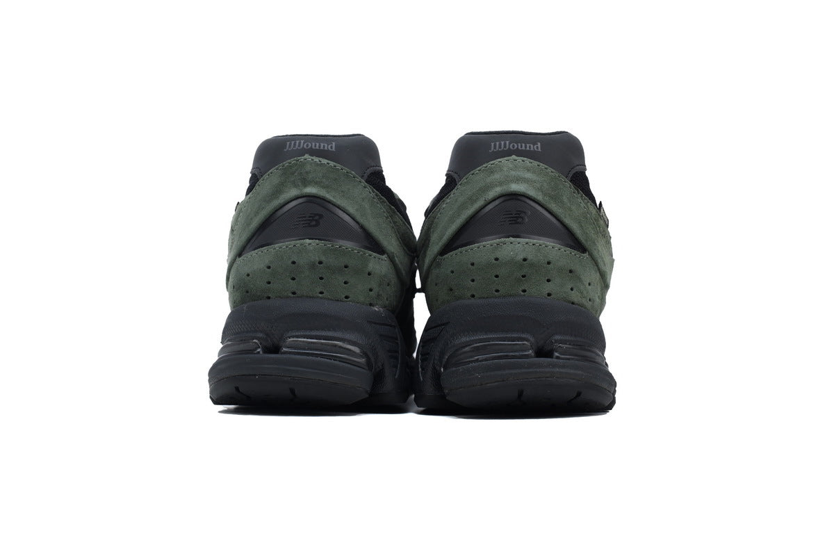New Balance 2002R Women's & Men's Dark Green & Black Retro Sneakers