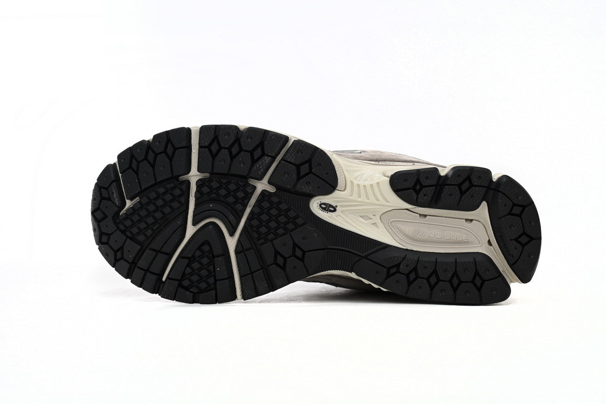 New Balance 2002R Women's & Men's Grey & Cream Retro Lifestyle Sneakers