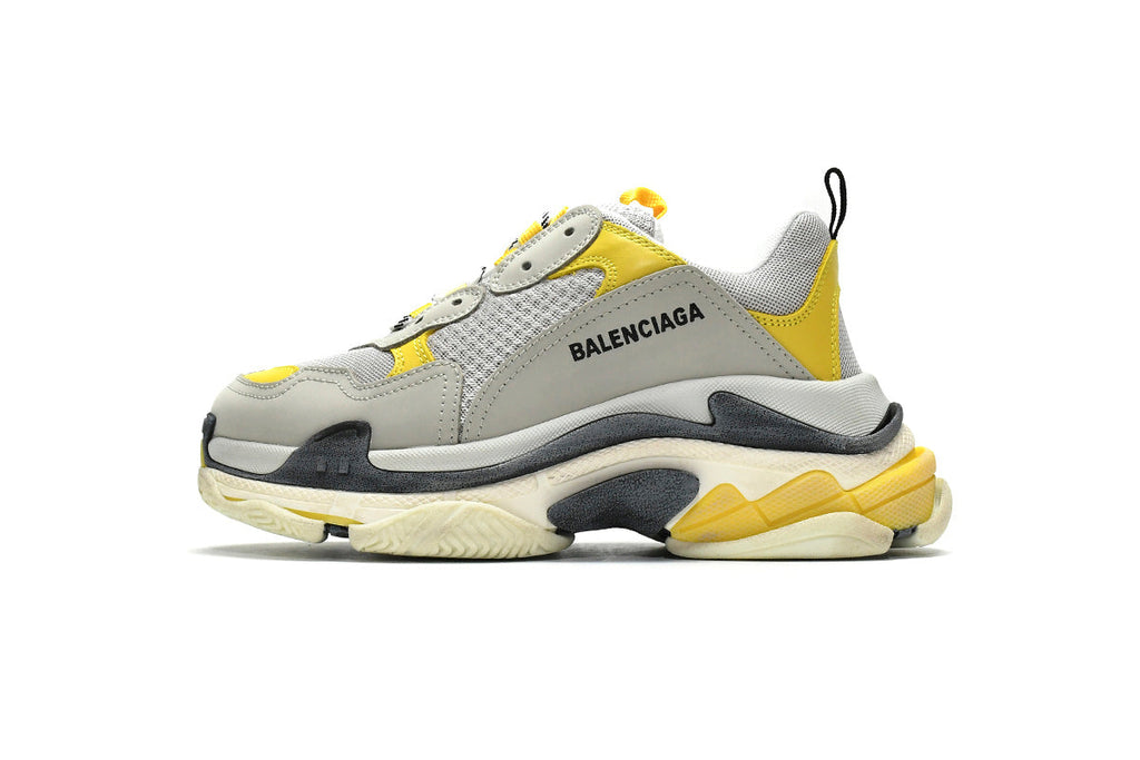 Balenciaga men's shoes  Triple S Sneakers  balenciaga runners Greyish-yellow